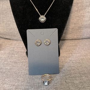 Swarovski Lattitude, Rose gold, black necklace, earring, ring set